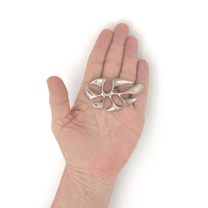 scale Olaf Skoogfors Usa vintage silver large biomorphic brooch American Modernist jewelry design