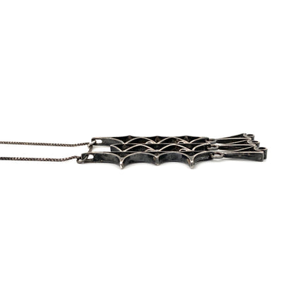 profile Pipa Niinimäki for Turun Hopea Finland vintage silver large kinetic pendant necklace Scandinavian Modernist jewelry design