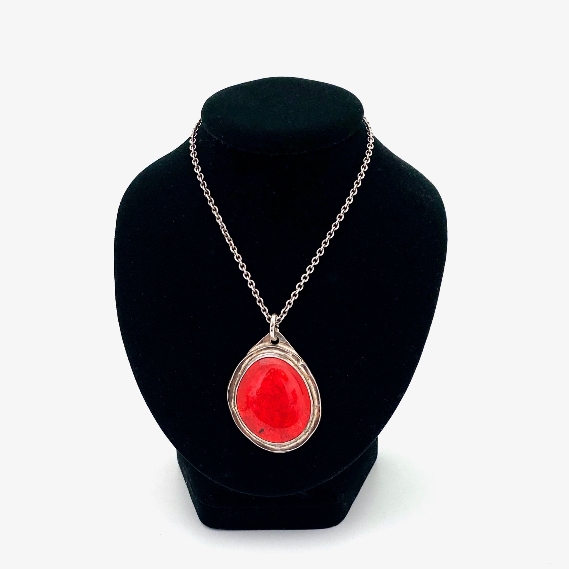 detail Rafael Alfandary Canada vintage sterling silver red glass pendant necklace Canadian Modernist jewelry design