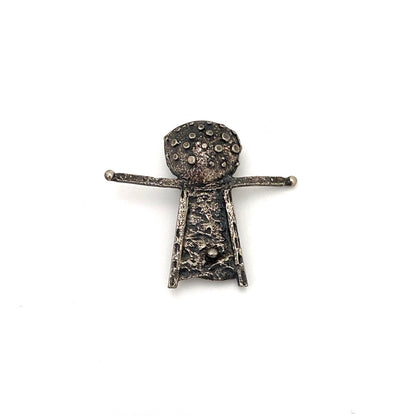 detail Robert Larin Canada vintage brutalist pewter abstract person brooch Canadian Modernist jewelry design