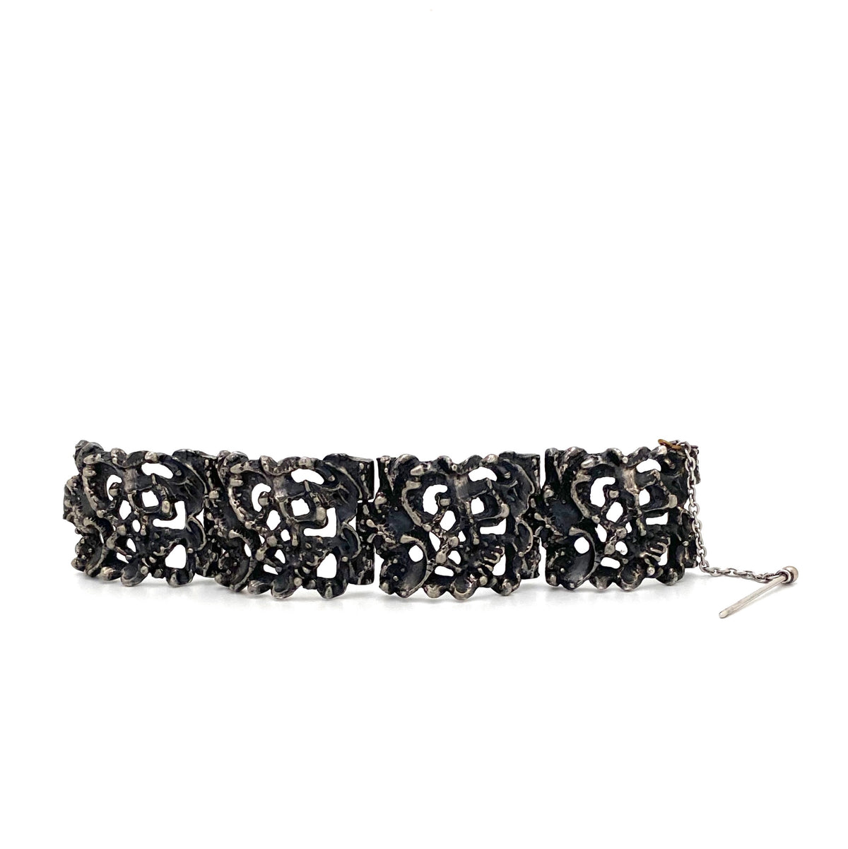 detail Robert Larin Canada vintage brutalist pewter chunky link bracelet Canadian Modernist jewelry design