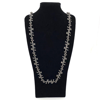 detail Robert Larin Canada vintage brutalist pewter long link chain necklace Canadian Modernist jewelry design