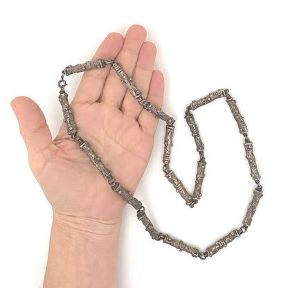 scale Robert Larin Canada vintage brutalist pewter long link chain necklace Canadian Modernist jewelry design