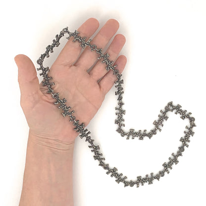 scale Robert Larin Canada vintage brutalist pewter long link chain necklace Canadian Modernist jewelry design