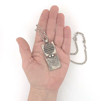 scale Robert Larin Canada vintage brutalist pewter textured pendant necklace Canadian Modernist jewelry design