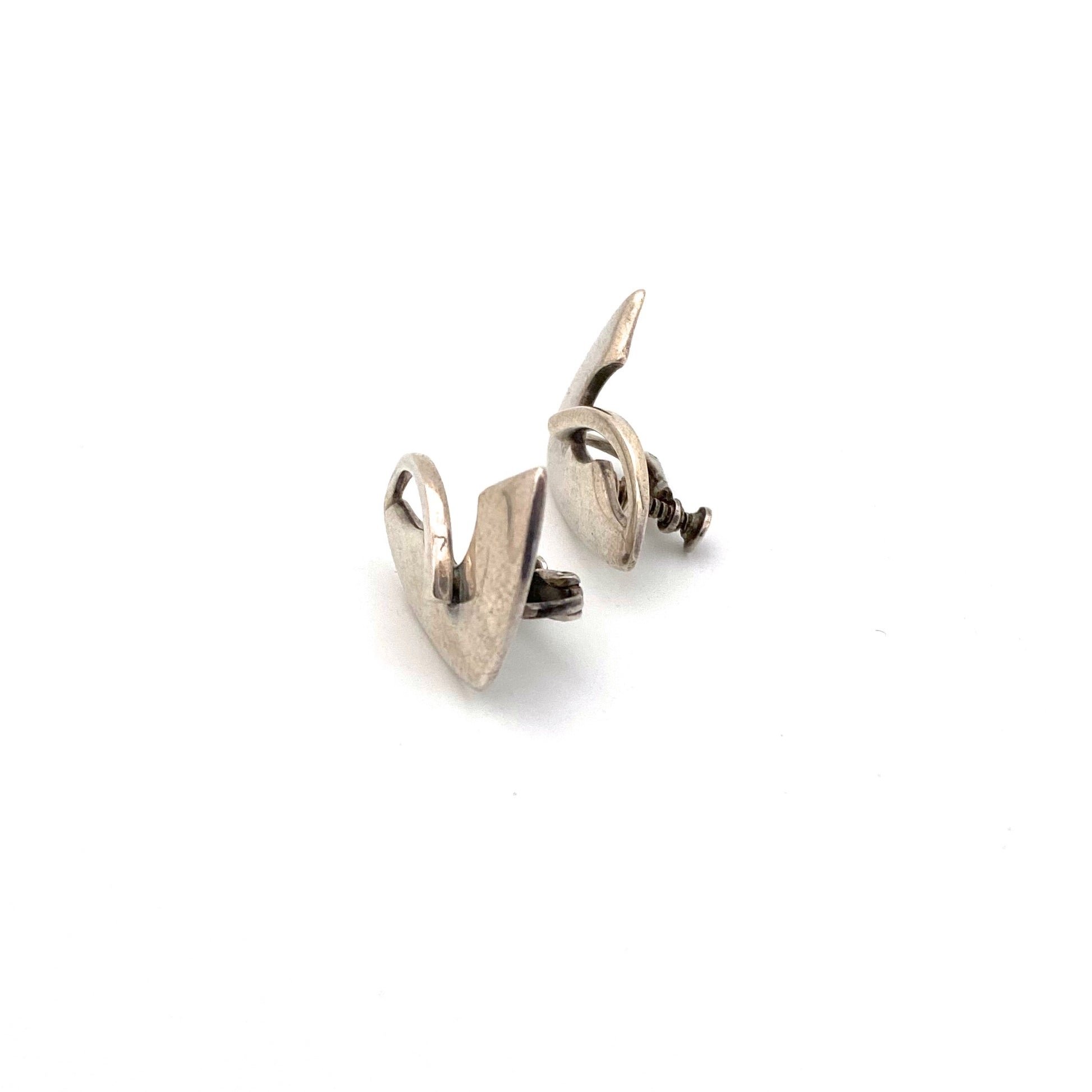 profile Sigi Pineda Taxco Mexico vintage silver earrings Modernist jewelry design