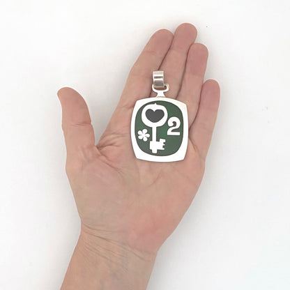 scale Walter Schluep Canada vintage chunky silver resign enamel pendant for a necklace Canadian Modernist jewelry design