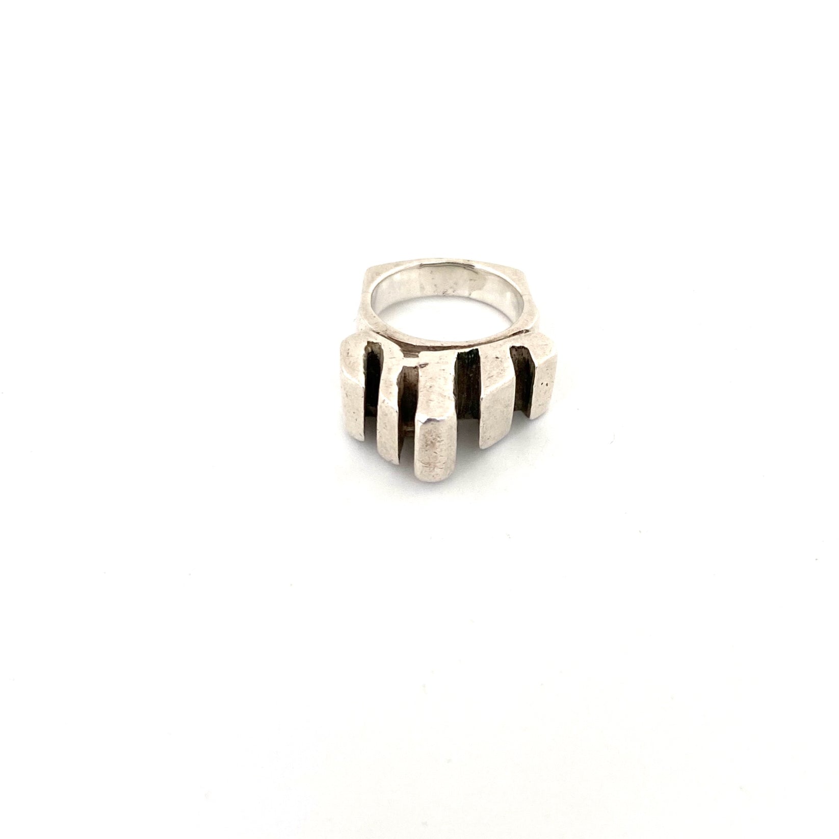 large & heavy silver ring – Samantha Howard Vintage