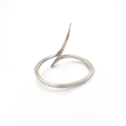 hand wrought Modernist silver bangle bracelet