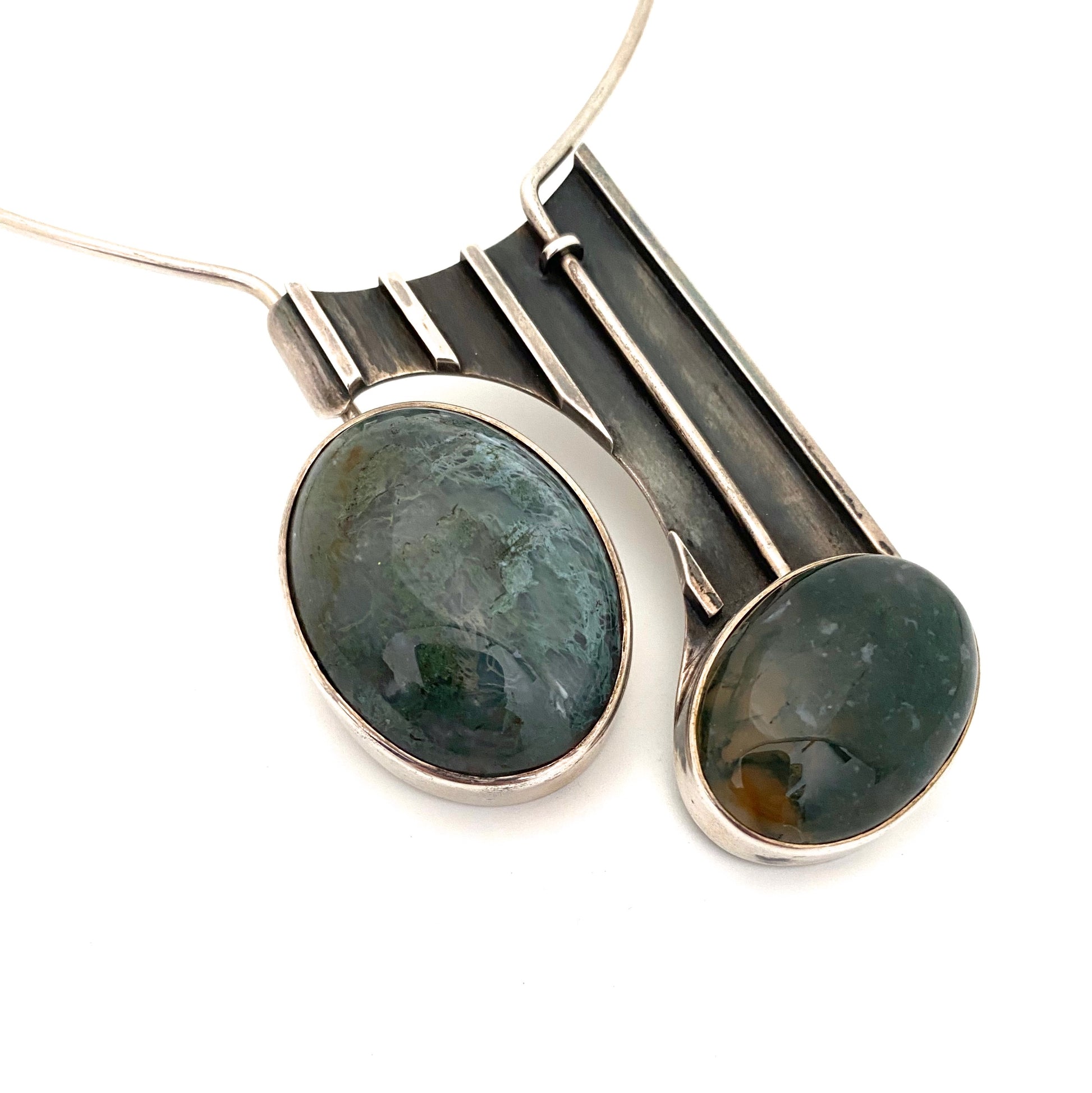 detail vintage silver moss agate large torque necklace studio made Modernist jewelry design