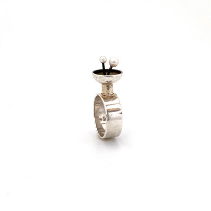 detail vintage silver pearls ring Modernist jewelry design
