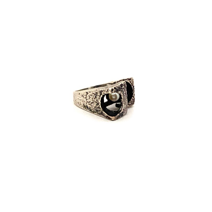 vintage silver & pearl brutalist ring