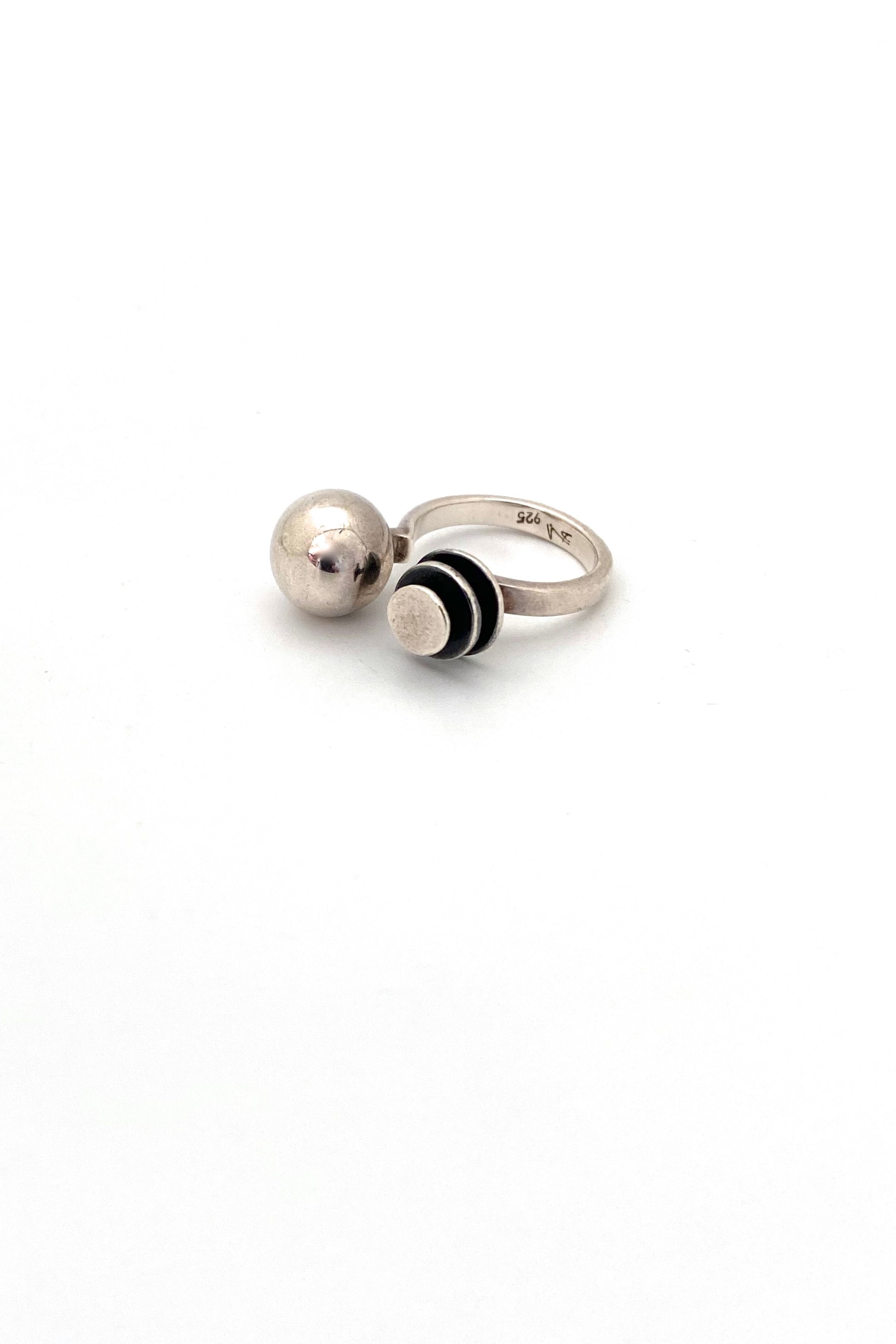vintage silver sphere and discs ring Modernist jewelry design