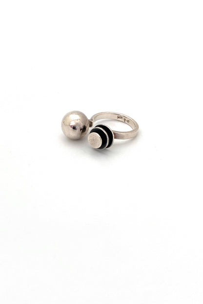 vintage silver sphere and discs ring Modernist jewelry design