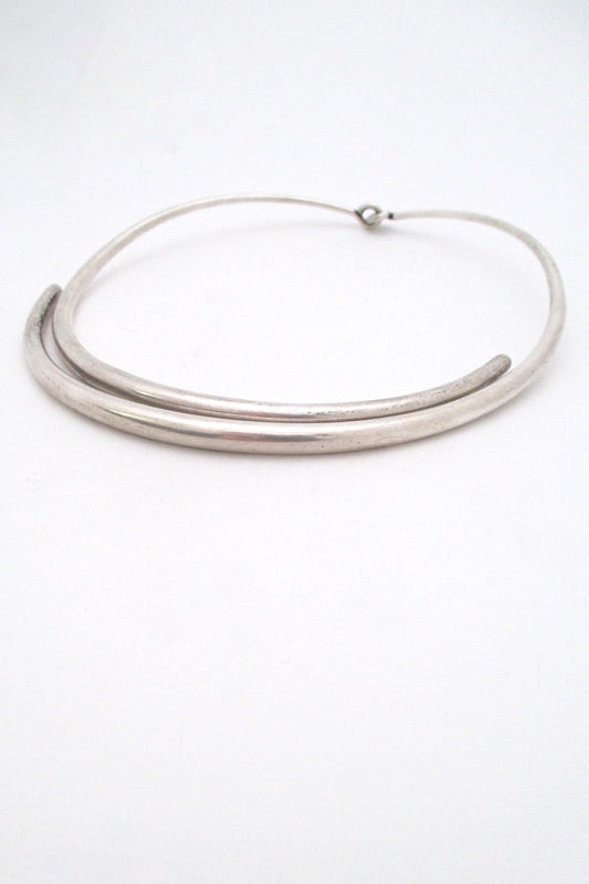 detail Andreas Mikkelsen Denmark vintage heavy silver modernist choker necklace