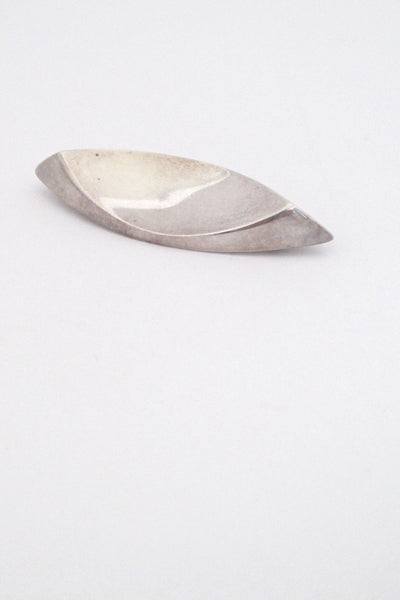 detail Anton Michelsen Denmark vintage silver large brooch by Eigil Jensen Scandinavian Modern design