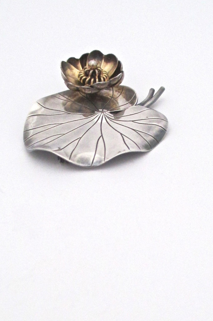 Anton Michelsen Denmark vintage dimensional silver large lily pad brooch