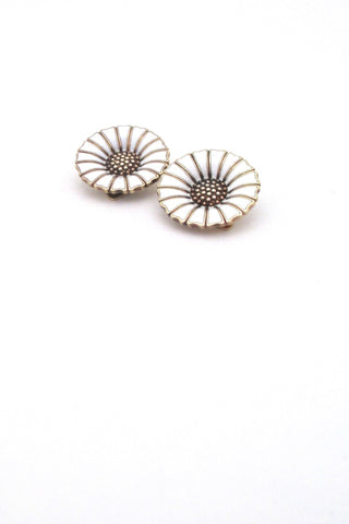 detail Anton Michelsen Denmark vintage silver enamel classic Marguerite Daisy ear clips