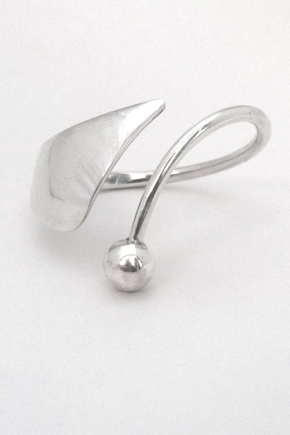 Bent Knudsen heavy silver Scandinavian Modern bangle bracelet hand wrought