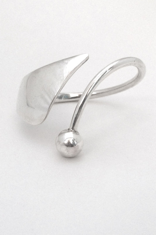 Bent Knudsen heavy silver Scandinavian Modern bangle bracelet hand wrought