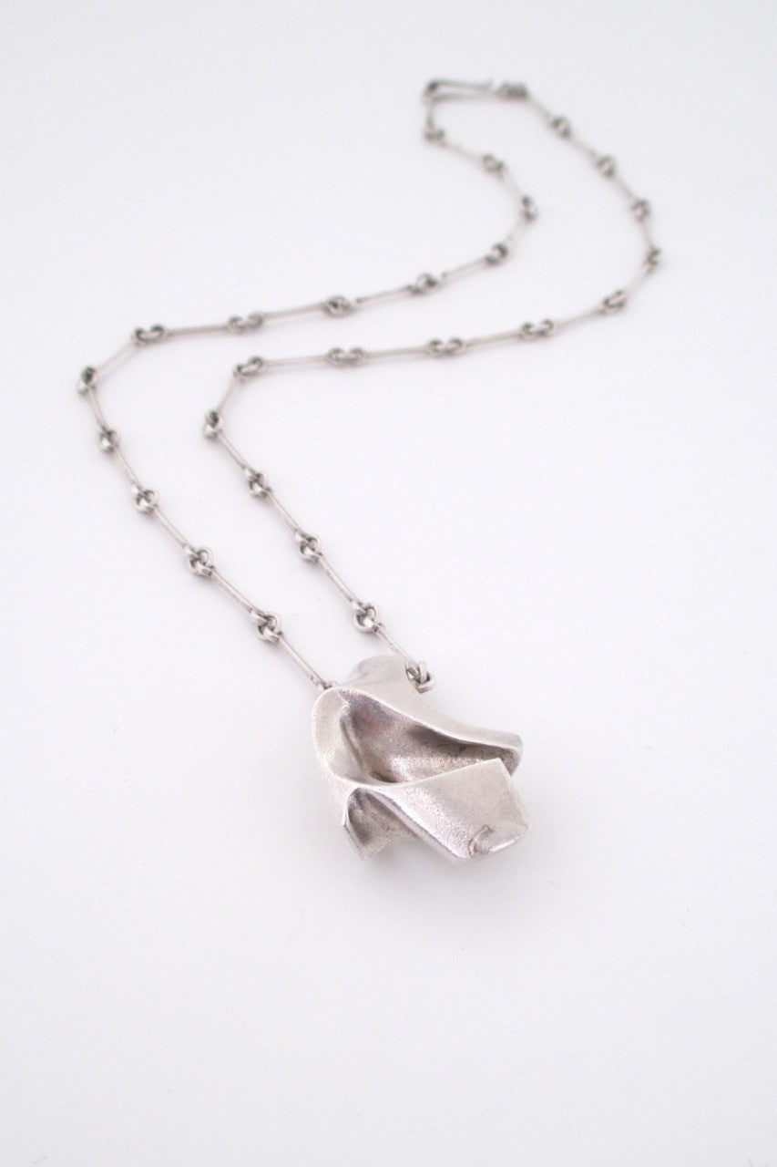 Bjorn Weckstrom for Lapponia Finland heavy silver pendant necklace 1977