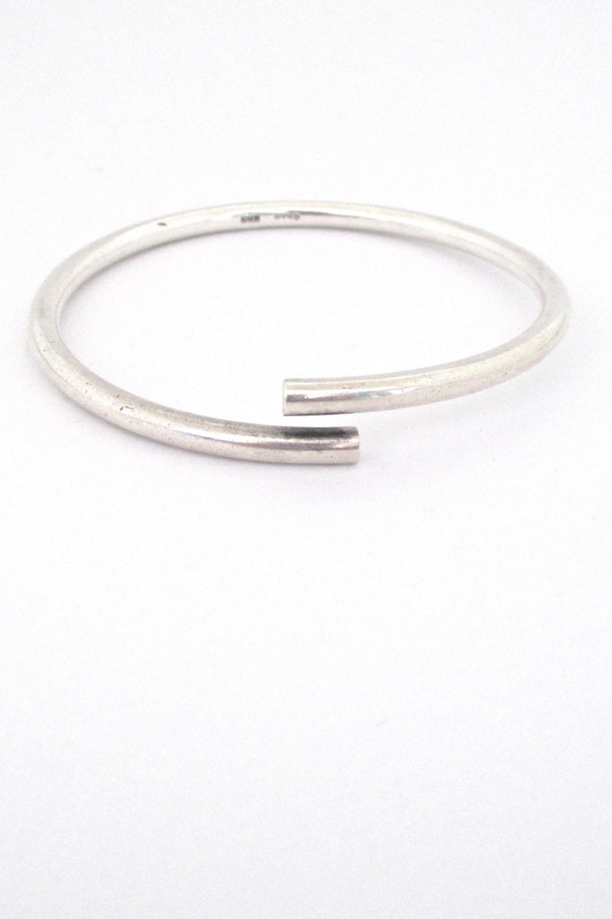 Egon Holmgaard Sorensen Denmark simple silver bypass bangle bracelet Danish Modern design