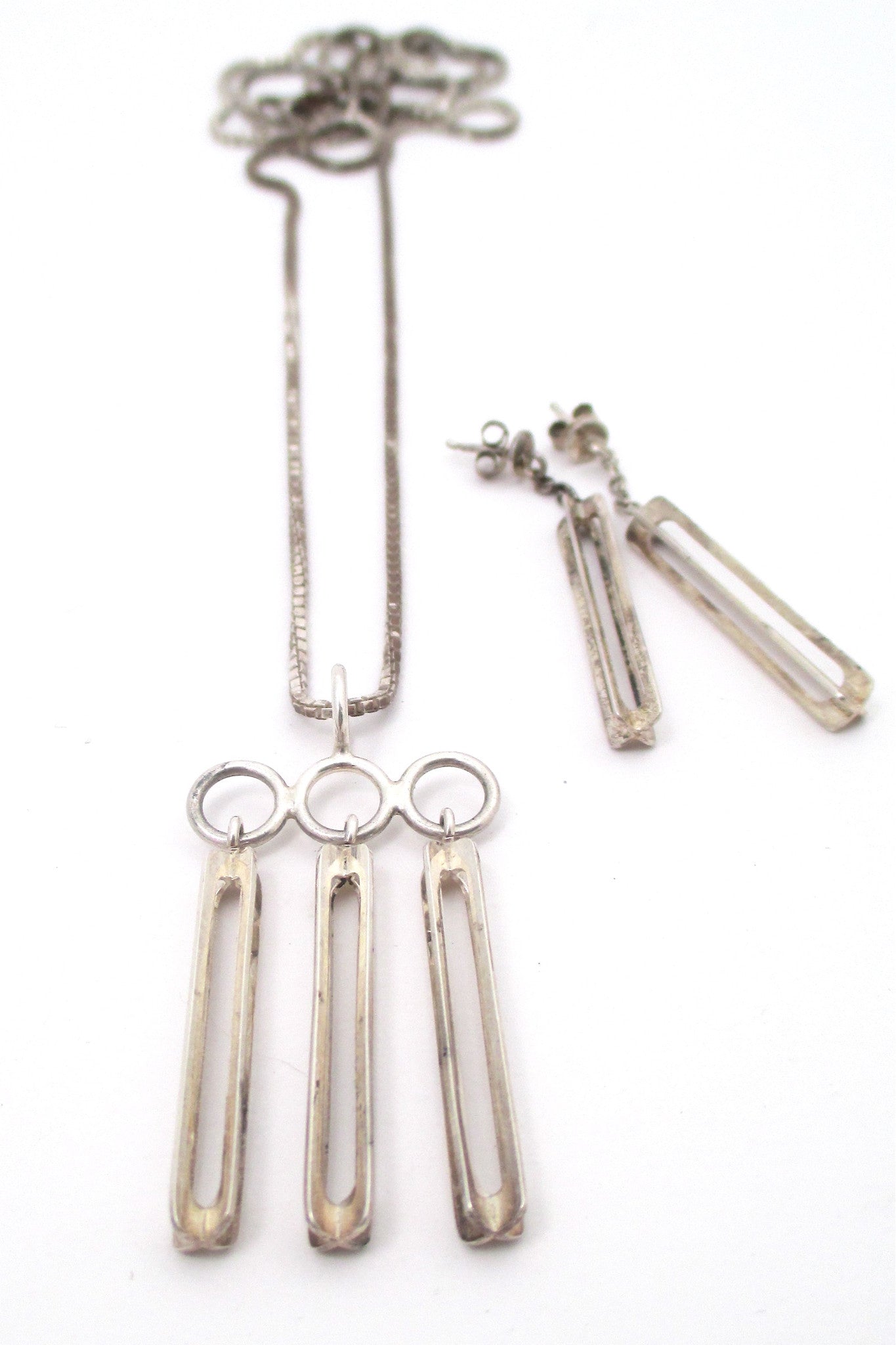 Elis Kauppi for Kupittaan Kulta Finland vintage modernist silver kinetic pendant necklace & earrings set