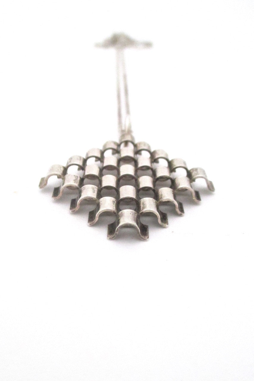 Elis Kauppi Kupittaan Kulta Finland vintage Scandinavian modernist silver pendant necklace
