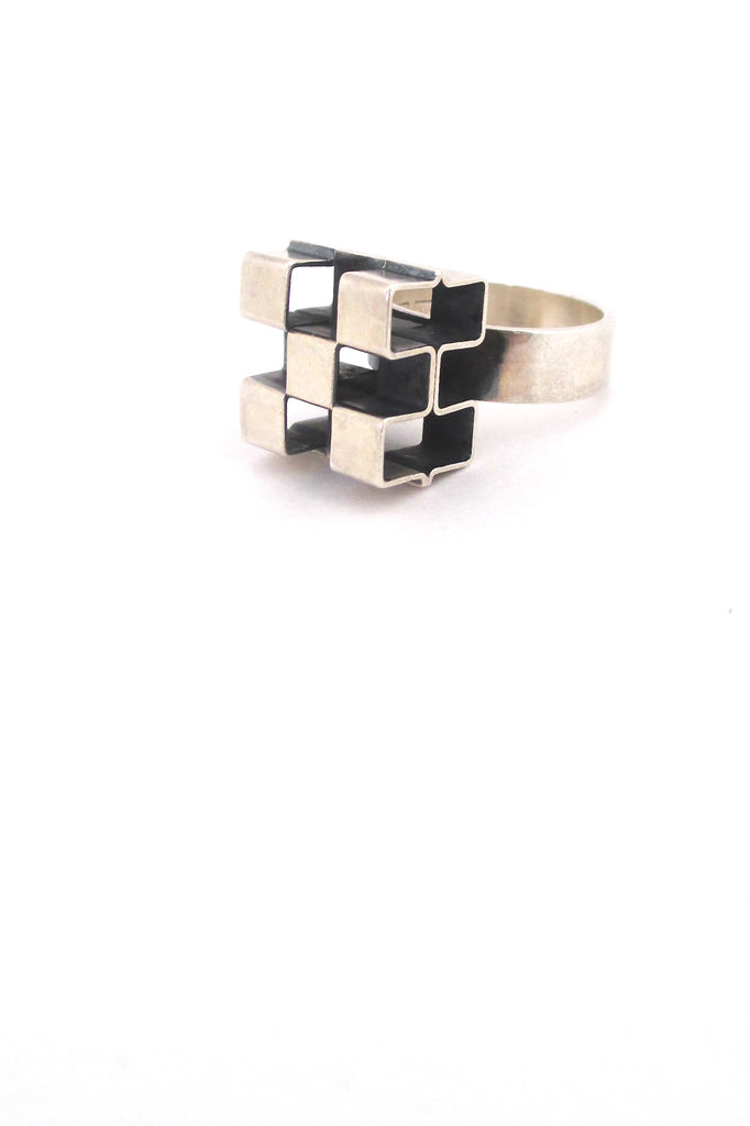 Elis Kauppi for Kupittaan Kulta Finland vintage Scandinavian Modernist sterling silver open cubes ring