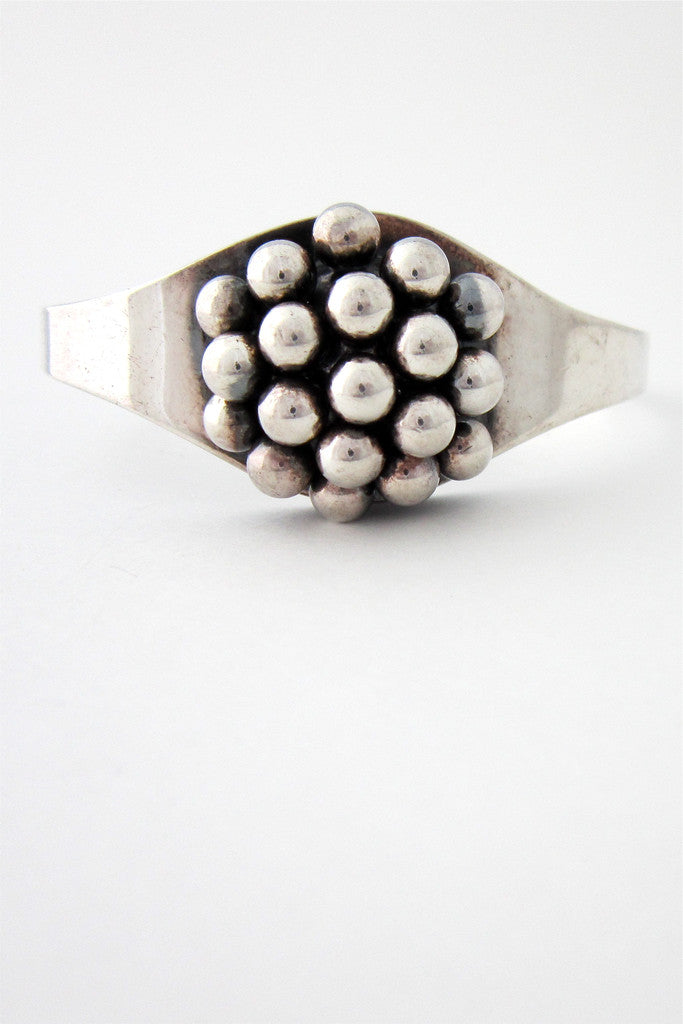 Erik Granit Finland kinetic silver bracelet
