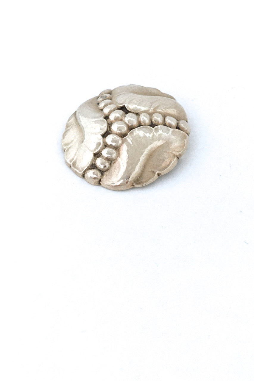 Georg Jensen Denmark vintage silver floral skonvirke brooch 82C