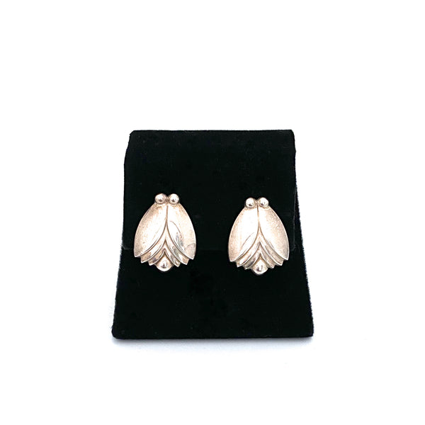 detail Georg Jensen Denmark vintage silver clip earrings 106 Harald Nielsen Scandinavian Modernist jewelry design