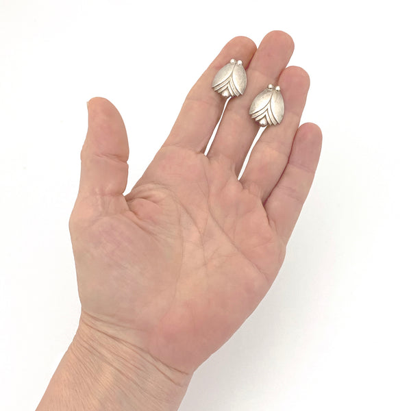 scale Georg Jensen Denmark vintage silver clip earrings 106 Harald Nielsen Scandinavian Modernist jewelry design