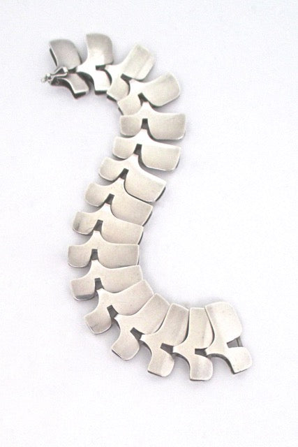 detail Georg Jensen Denmark vintage mid century Scandinavian Modern silver bracelet 149B by Ibe Dahlquist