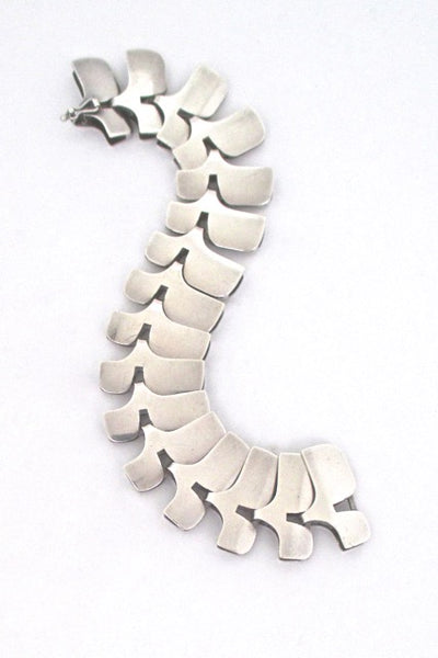 detail Georg Jensen Denmark vintage mid century Scandinavian Modern silver bracelet 149B by Ibe Dahlquist