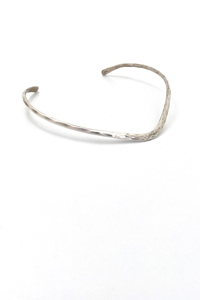 Gerald Stinn hammered silver neck ring