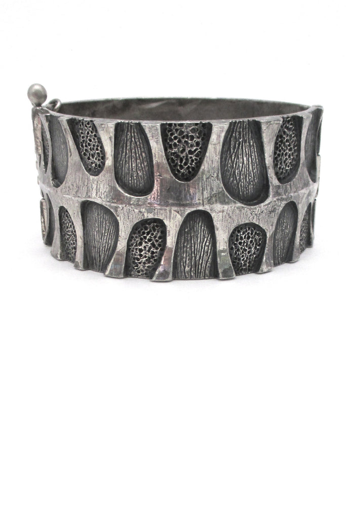 Guy Vidal Canada vintage brutalist pewter leaves and morels hinged bracelet