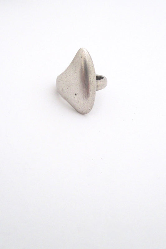 Hans Hansen Denmark vintage silver fin ring by Bent Gabrielsen Pedersen Scandinavian Modernist design