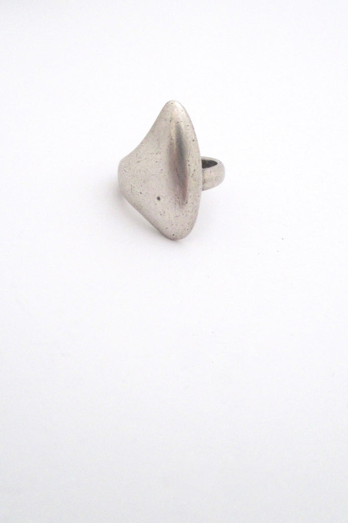 Hans Hansen Denmark vintage silver fin ring by Bent Gabrielsen Pedersen Scandinavian Modernist design