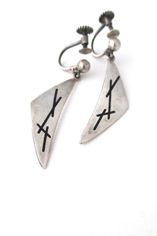 Hans Hansen Denmark vintage Scandinavian modernist silver enamel peaks drop earrings