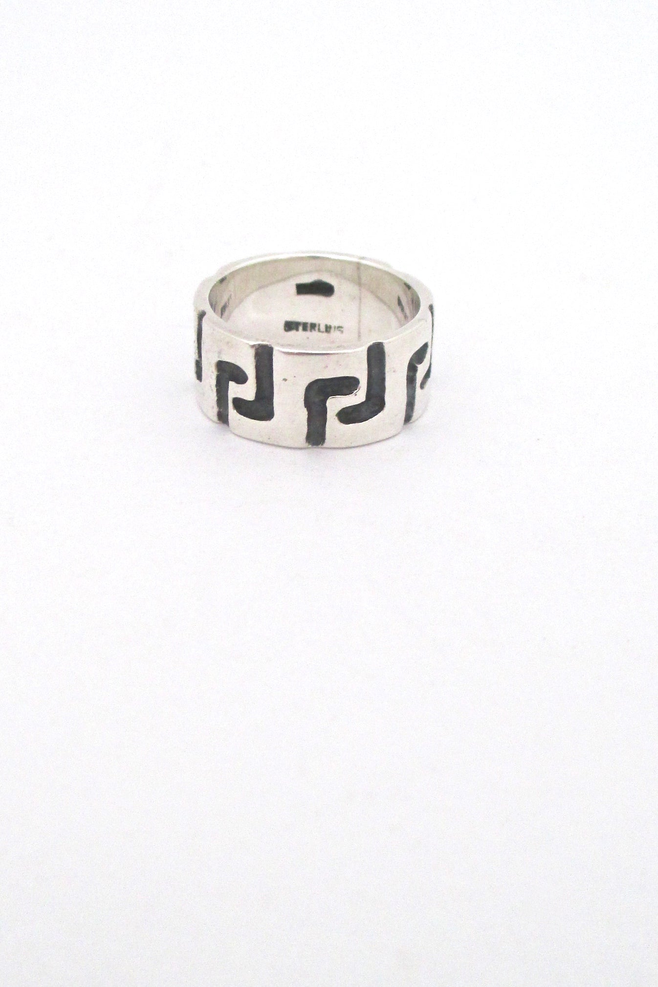 profile Robert Larin Canada vintage brutalist sterling silver textured band ring 3