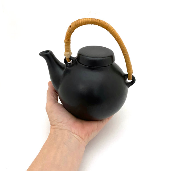 Arabia matte black GA1 teapot - small