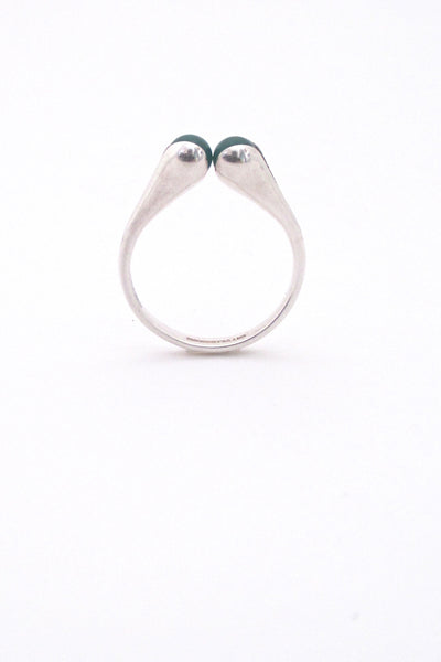Elis Kauppi for Kupittaan Kulta Finland vintage Scandinavian Modern silver chrysoprase ring