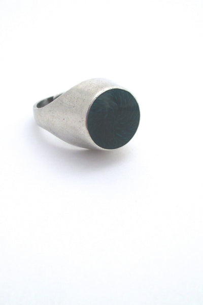 detail Uni David-Andersen Norway vintage Scandinavian Modern enamel & silver ring