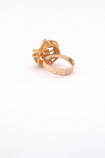 detail Bjorn Weckstrom for Lapponia Finland vintage large gold nugget 14k ring 1974