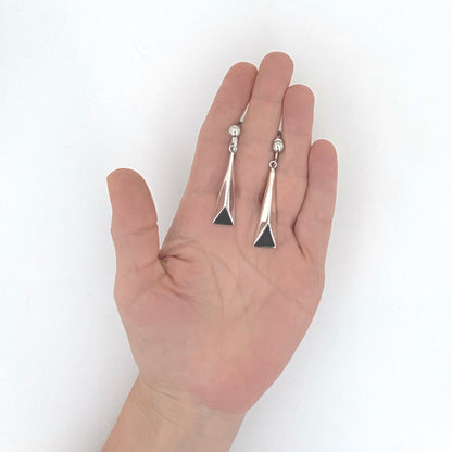 scale vintage Mexico silver black inlay drop earrings Modernist jewelry design