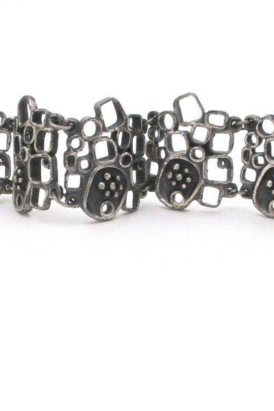 detail Guy Vidal Canada vintage brutalist pewter large windows & pods link bracelet 1970s