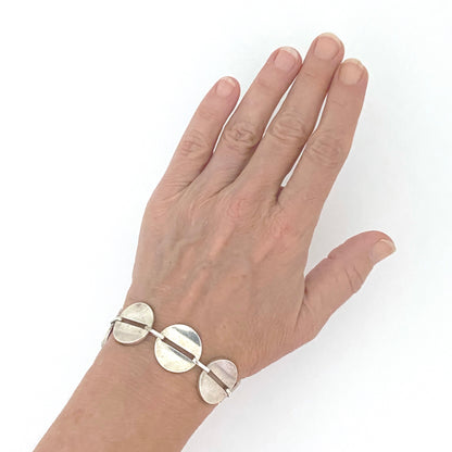 scale Georg Jensen Denmark vintage silver circles link bracelet 151 Nanna Ditzel Scandinavian Modernist jewelry design 
