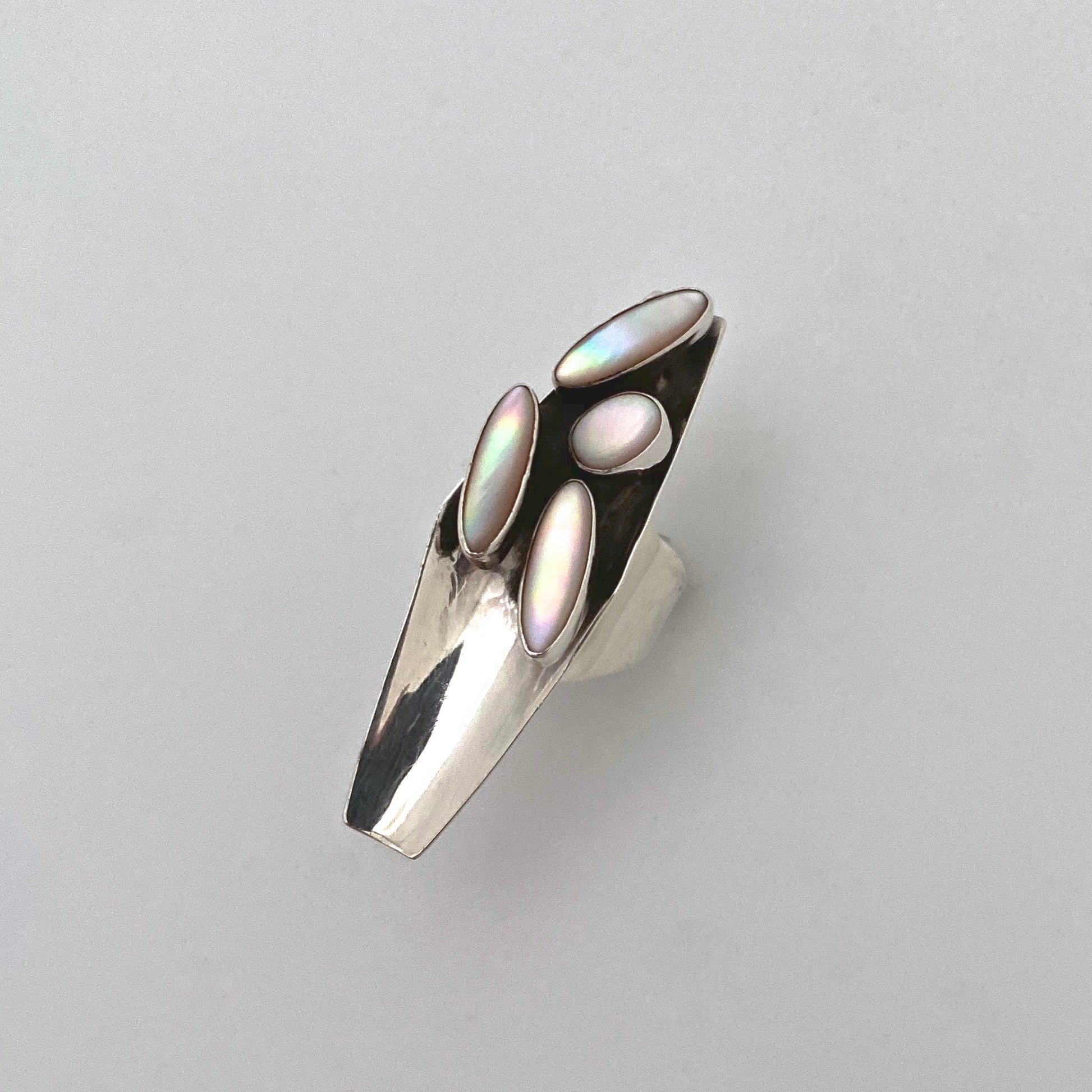 detail extra long vintage Navajo silver mother of pearl ring Annabelle Peterson Modernist jewelry design