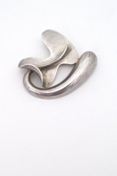 Georges Delrue curvaceous silver brooch